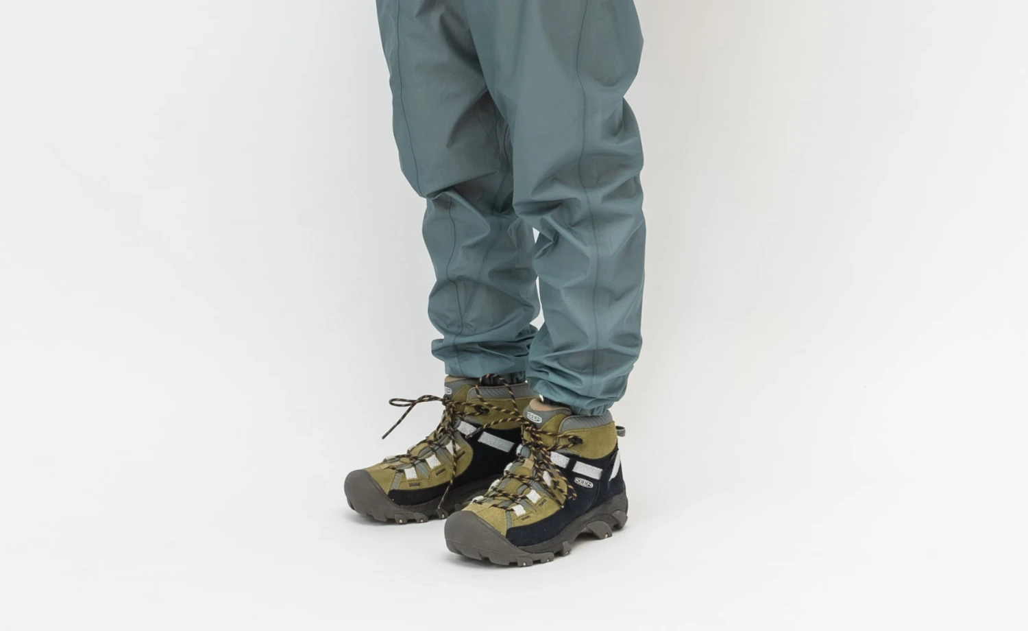Keen Men's Targhee II Waterproof Hiking Boot X AtelierBluebottle | Sky Captain/Olive Drab - Image 7