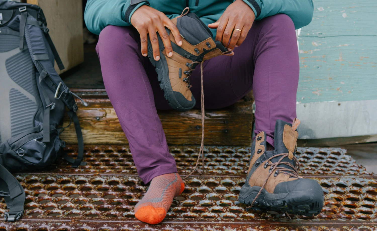 Keen Men's Revel IV Polar Waterproof Boot | Dark Earth/Caramel Cafe - Image 6