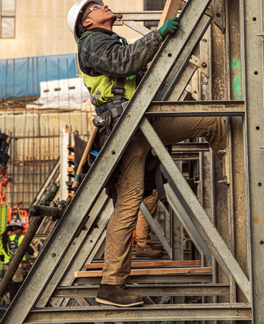 Keen Men's San Jose 6" Boot (Aluminum Toe) | Gingerbread/Gum - Image 7